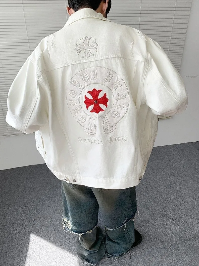 P270 💰 Chrome Hearts Chrome Hearts Cross-Patch Leather Embroidered Shirt Denim Jacket OS version can be worn by both men and women! The fabric is made of twill gauze cotton fabric! The texture is clear and smooth, not easy to wrinkle or fade! The embroidery process is complex and repetitive. There are more than 20 leather labels. It takes 6 repeated embroidery steps to complete the back body. The requirements for the embroidery machine are very strict, and the distance is 45 cm! It won’t work if the spacing is too big, and it won’t work if it’s too small! We make clothes with care, and every detail must be restored one to one! The hardware is all carved and cast, and they are all genuine from the original factory! This piece of clothing consumes a lot of material, with more than 3 meters of material used for one piece of clothing! After the garment is made, it needs to be fixed at high temperature, washed at a water temperature of more than 70 degrees, and softened by adding softener to make the upper body softer and smoother! There is a flap on the sleeve that can be stored into short sleeves! Make it fit that understanding Color: Black White Size: S-M-L-XL
